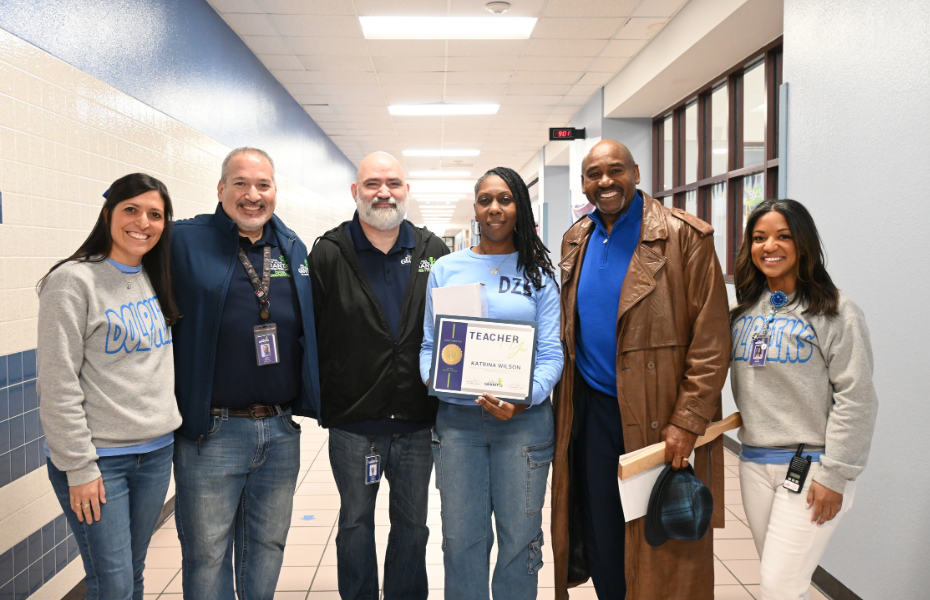 Photo of Katrina Wilson with the DZ and District Administrators